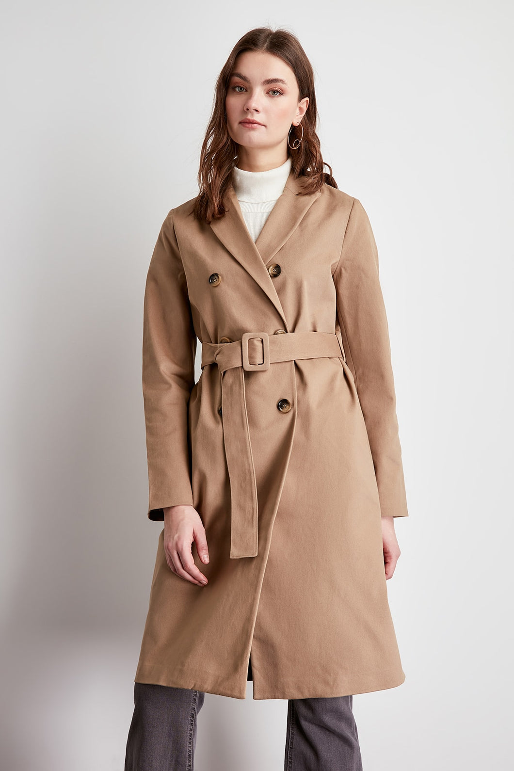 Trendyol Arched Button Closure Long Trench Coat TWOSS20TR0004