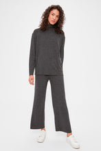 Load image into Gallery viewer, Trendyol Ribbed Knit Pants TWOAW20PL0500